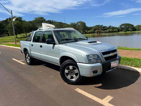 CHEVROLET S10 2.8 EXECUTIVE 4X4 CD 12V TURBO ELECTRONIC INTERCOOLER DIESEL 4P MANUAL CHEVROLET S10 2.8 EXECUTIVE 4X4 CD 12V TURBO ELECTRONIC INTERCOOLER DIESEL 4P MANUAL